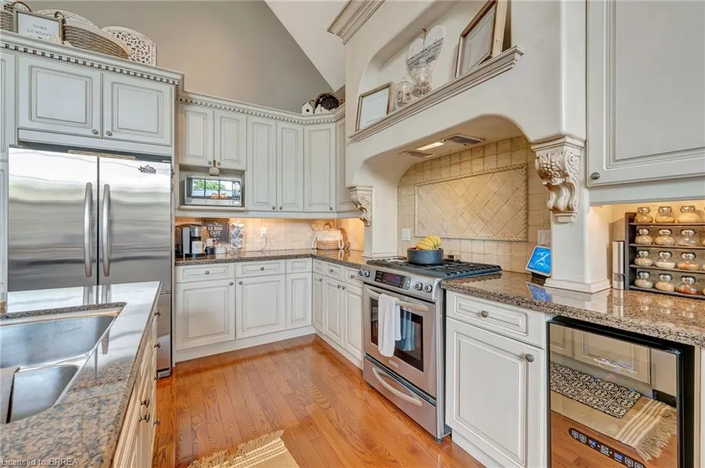 4 Macdonald Crescent