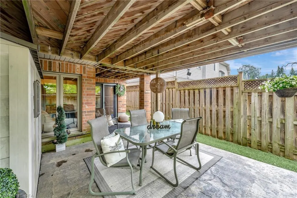 4 Macdonald Crescent