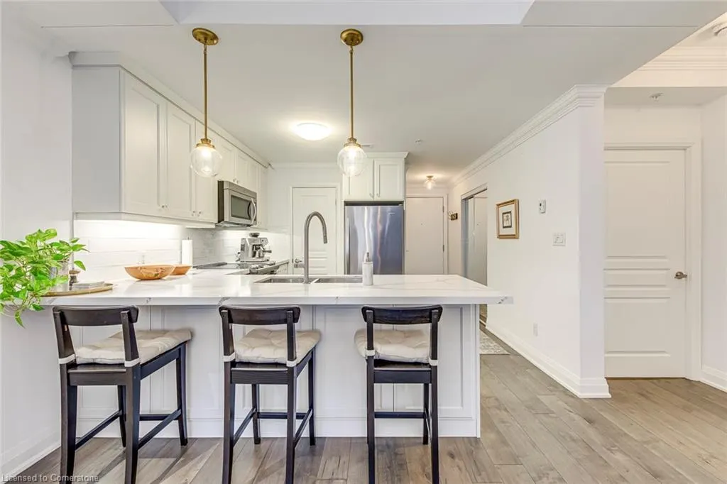 70 Stewart Street, #401