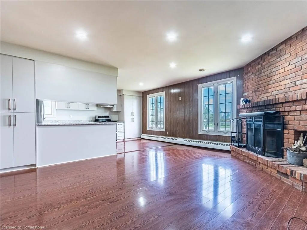 5638 Appleby Line