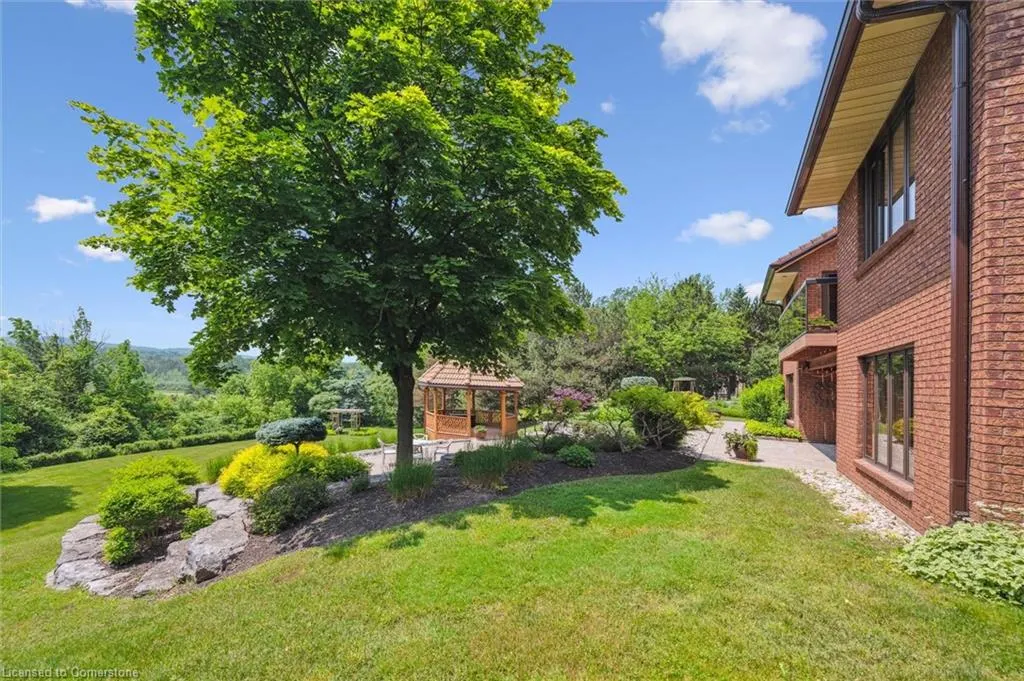 211 Edgehill Drive