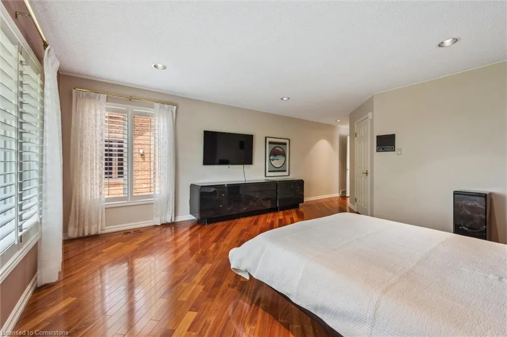 211 Edgehill Drive