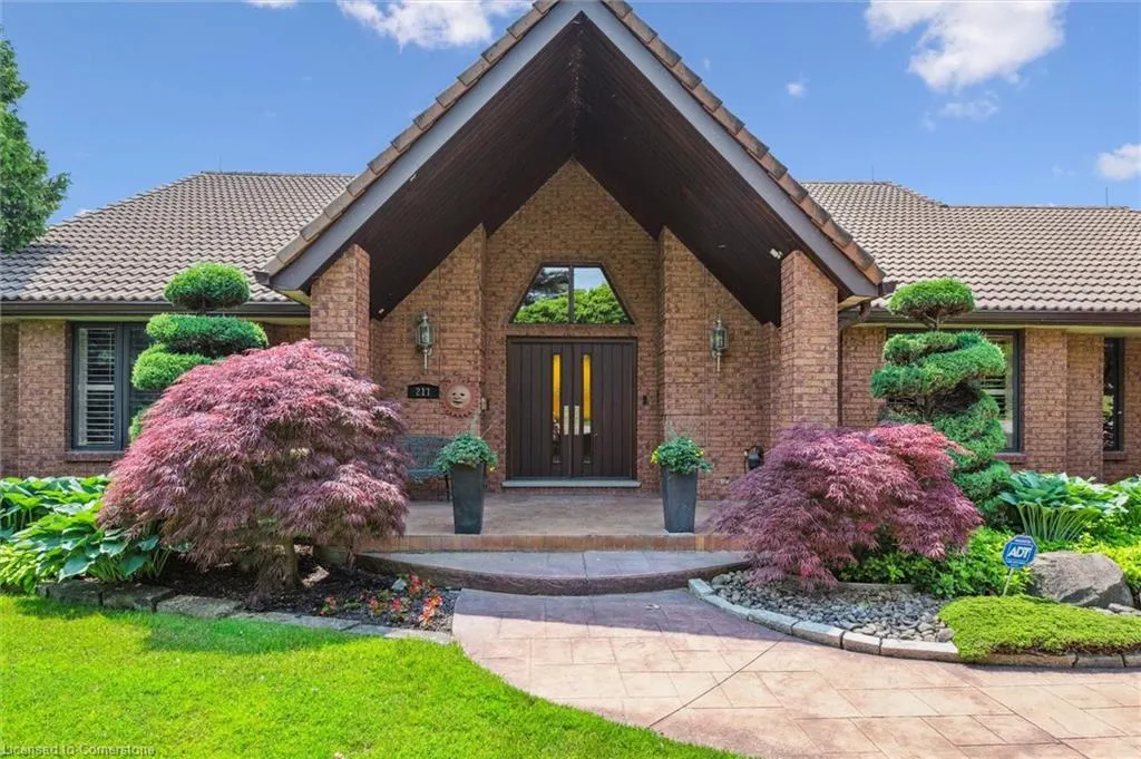 211 Edgehill Drive