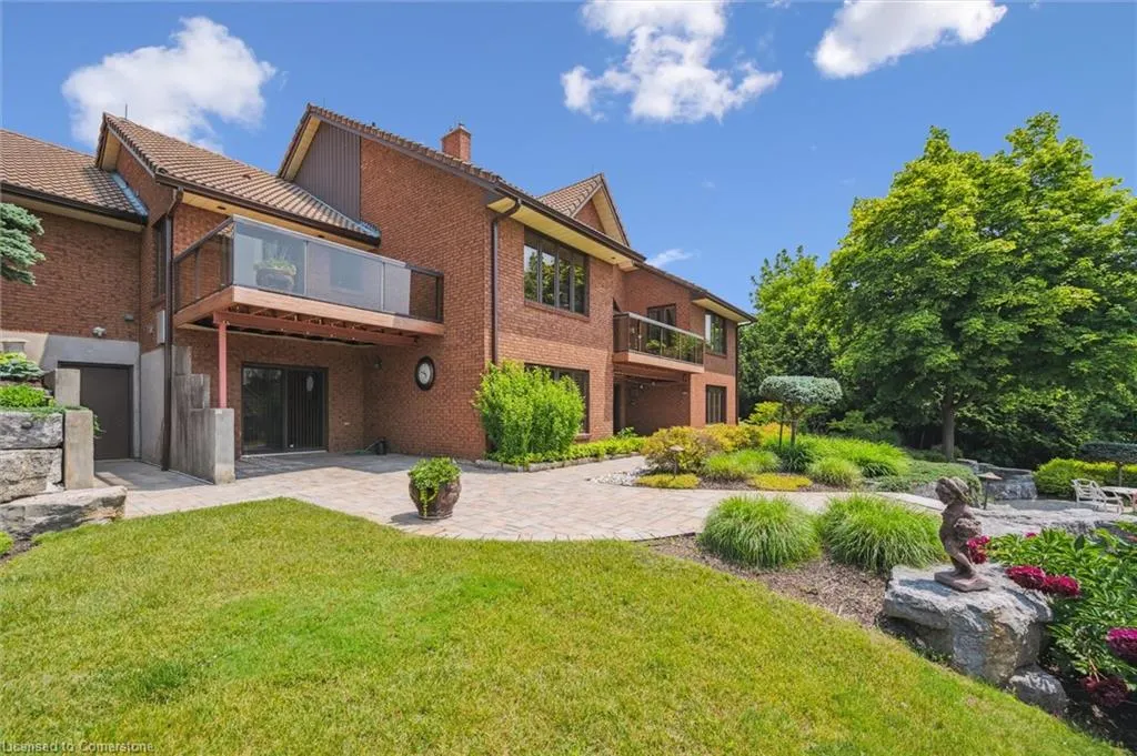 211 Edgehill Drive