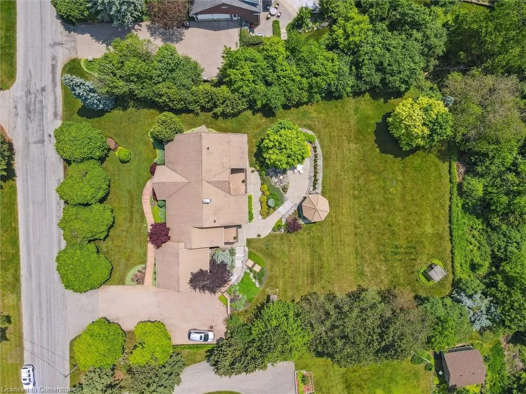 211 Edgehill Drive