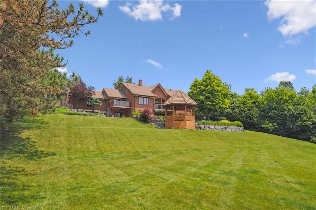 211 Edgehill Drive
