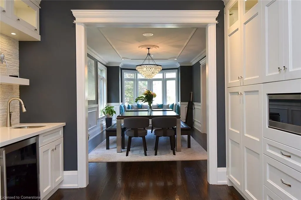 4180 Lakeshore Road