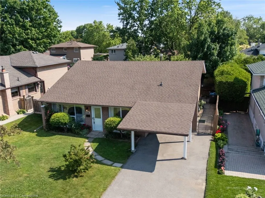 1610 Hobbs Crescent