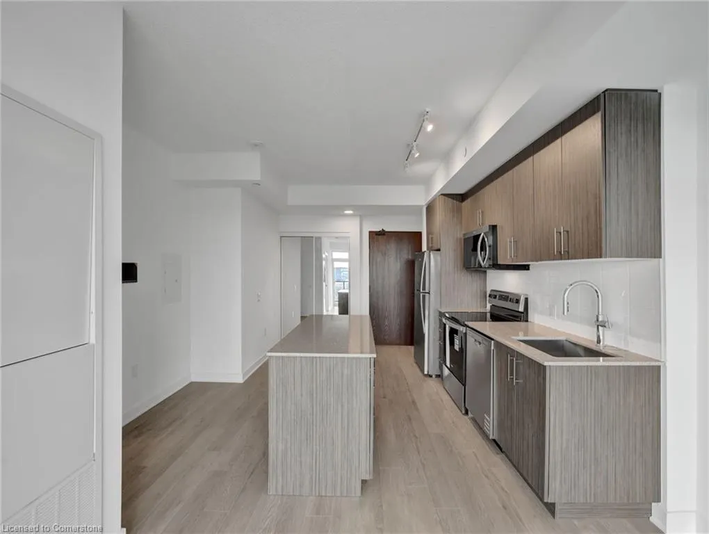 2782 Barton Street E, #1418