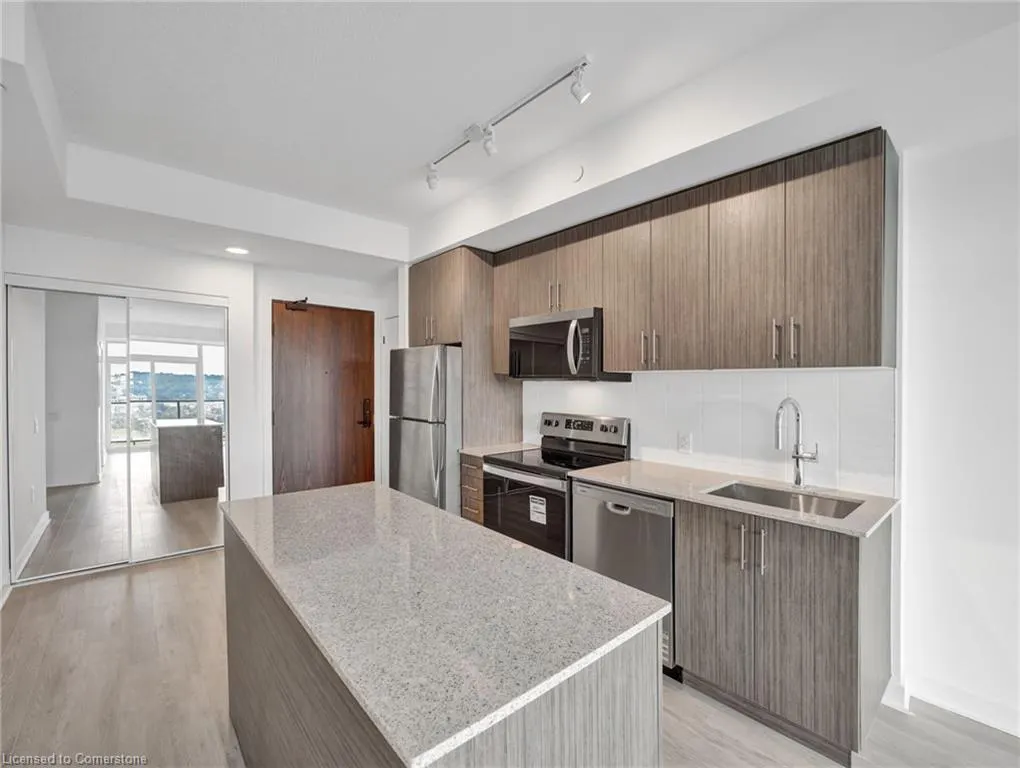 2782 Barton Street E, #1418