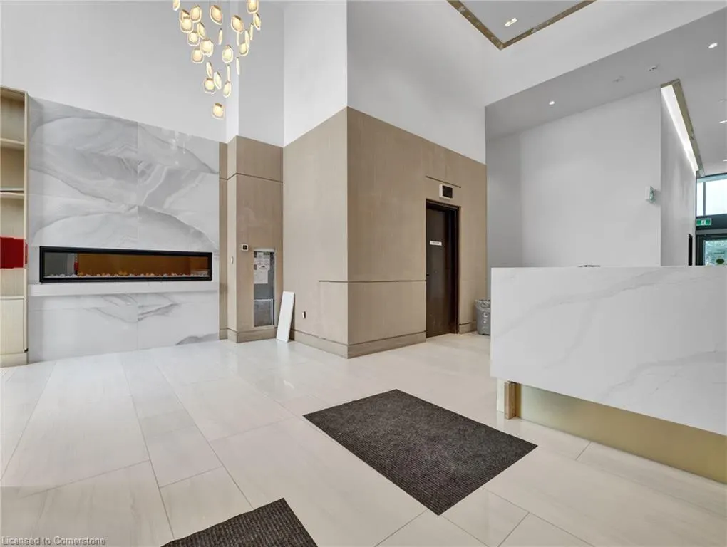 2782 Barton Street E, #1418
