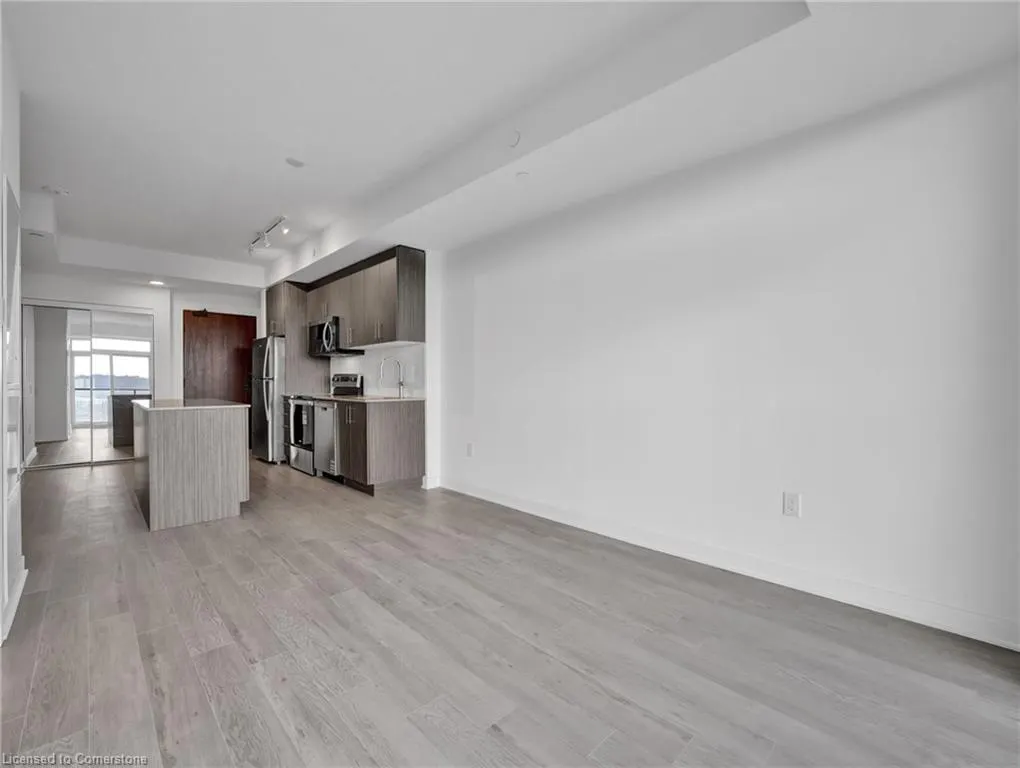 2782 Barton Street E, #1418