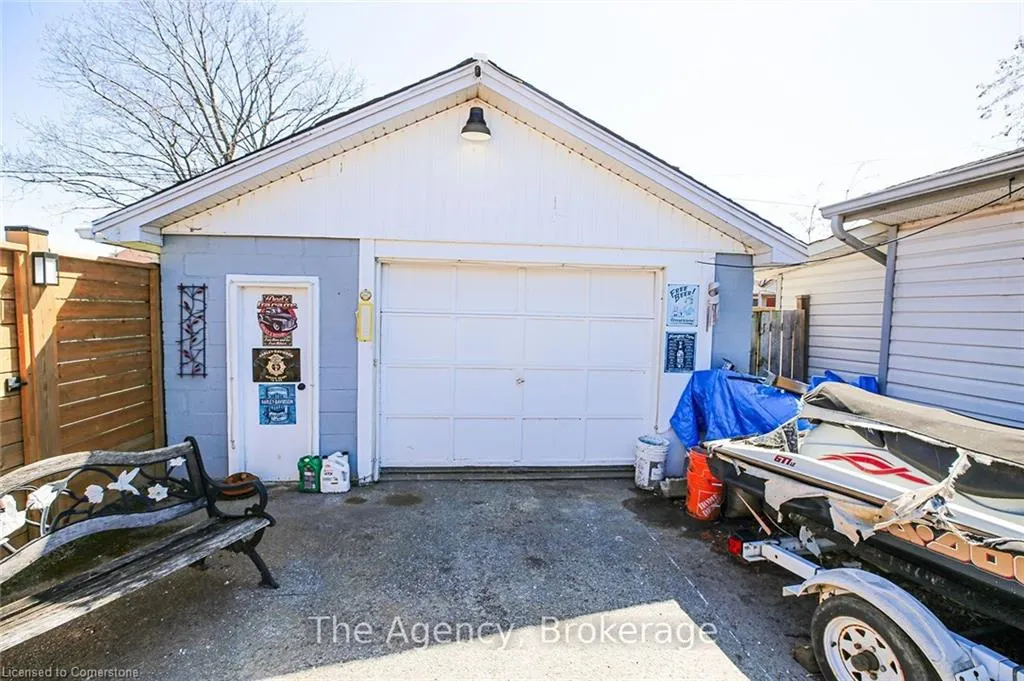 14 Heywood Avenue