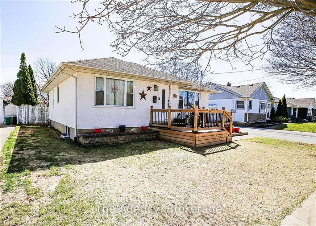 14 Heywood Avenue