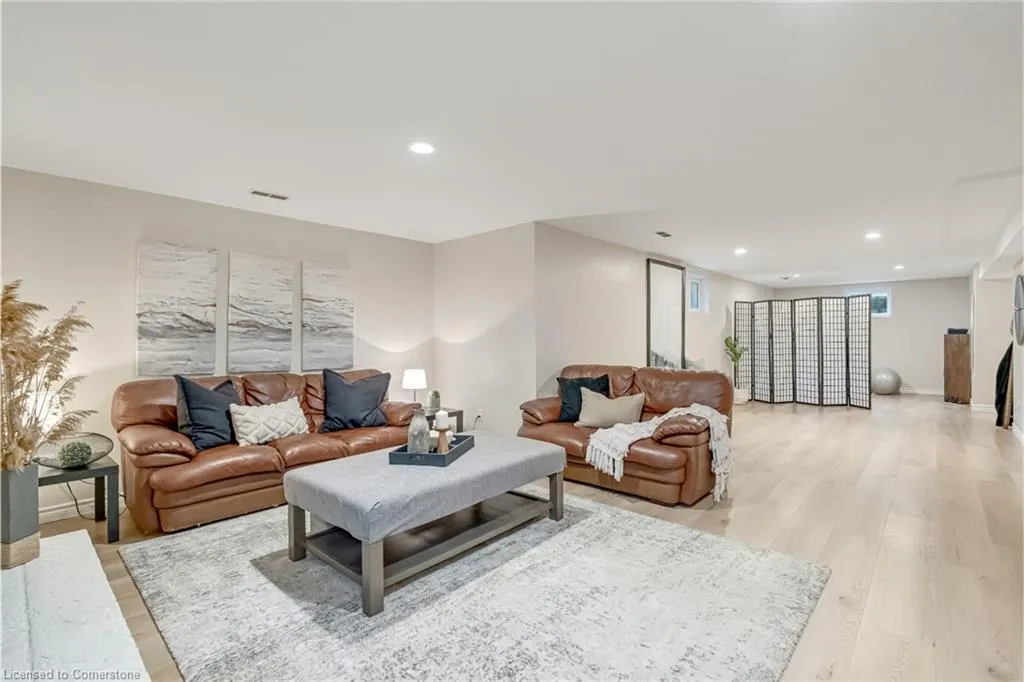 1351 Bryanston Court