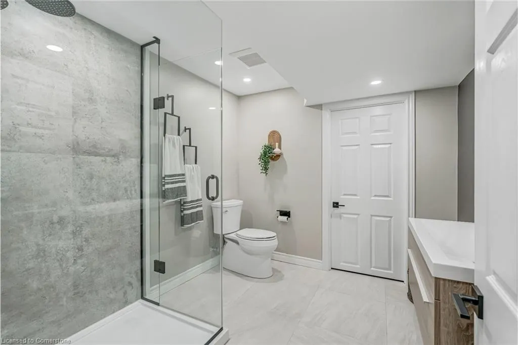 1351 Bryanston Court