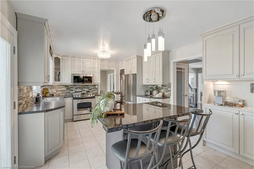1351 Bryanston Court