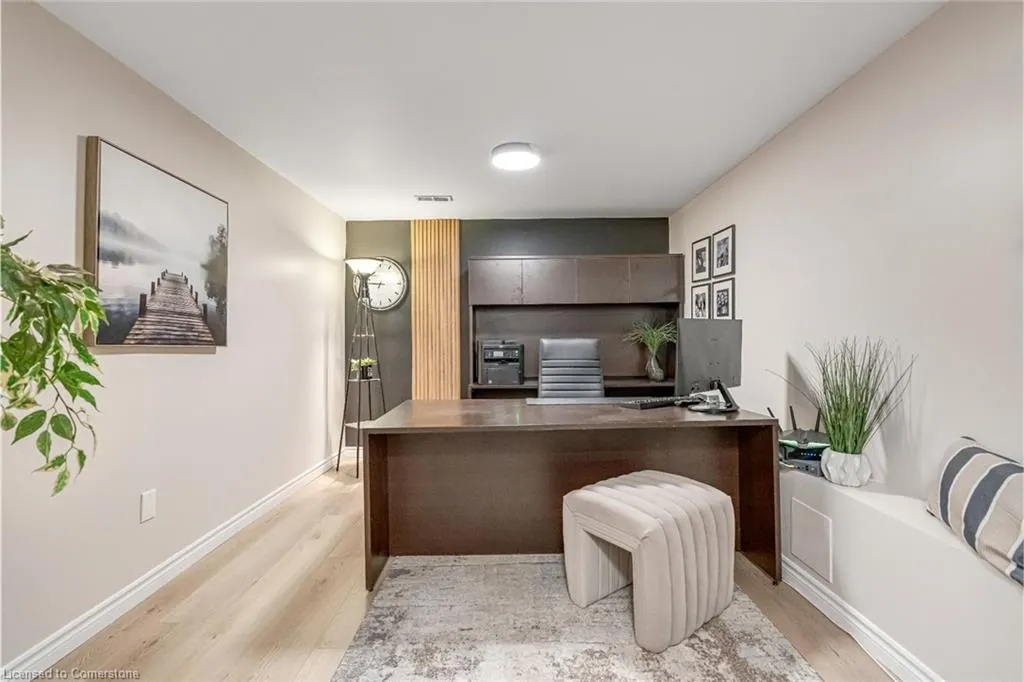 1351 Bryanston Court