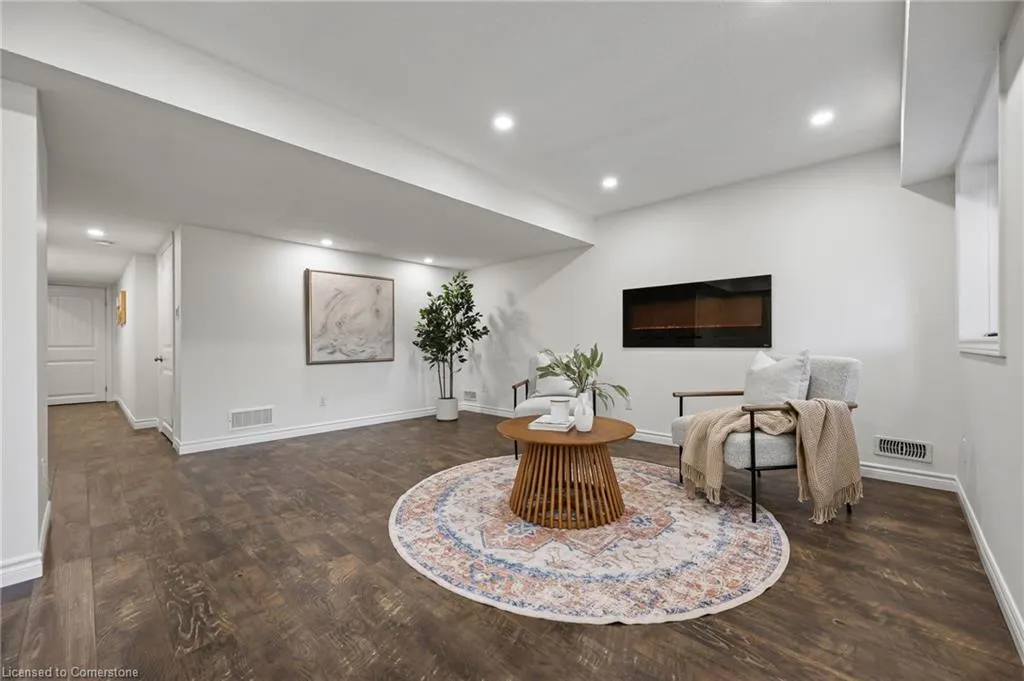 6 Upper Mercer Street, #D16