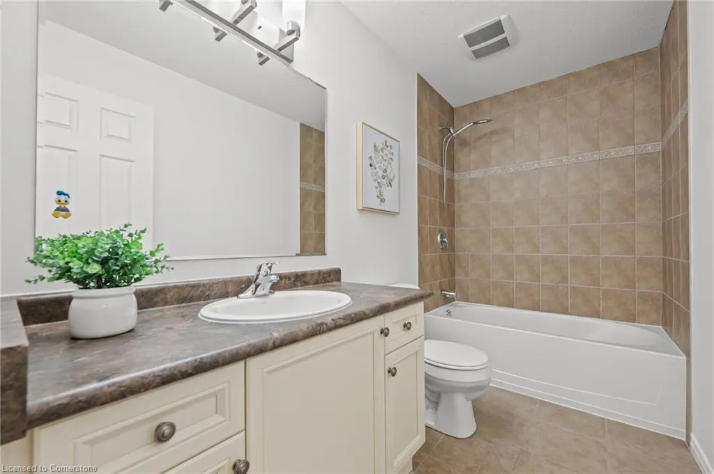 6 Upper Mercer Street, #D16