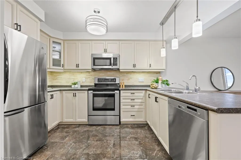 6 Upper Mercer Street, #D16