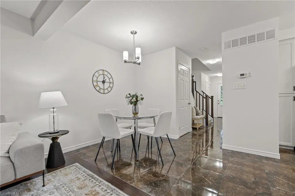 6 Upper Mercer Street, #D16