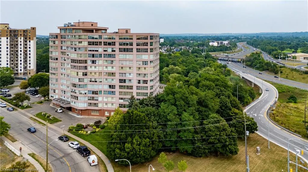 7 Gale Crescent, #504