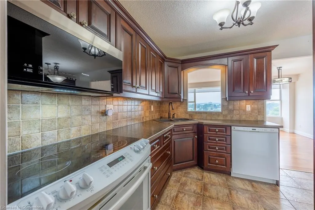 7 Gale Crescent, #504