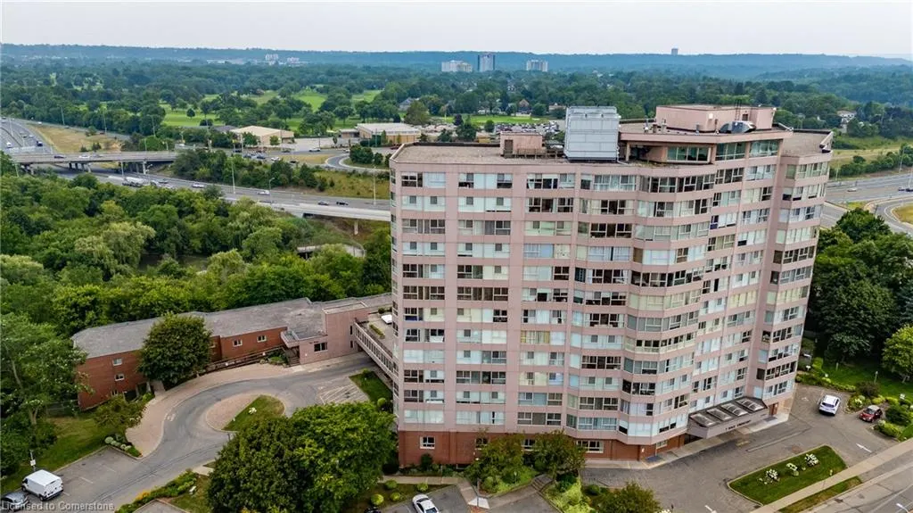 7 Gale Crescent, #504