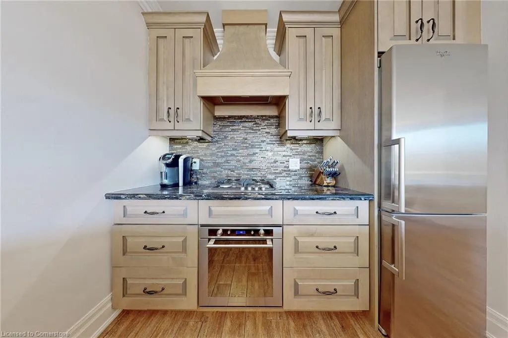 397 King Street W, #108