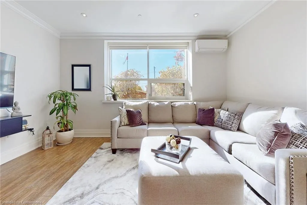 397 King Street W, #108