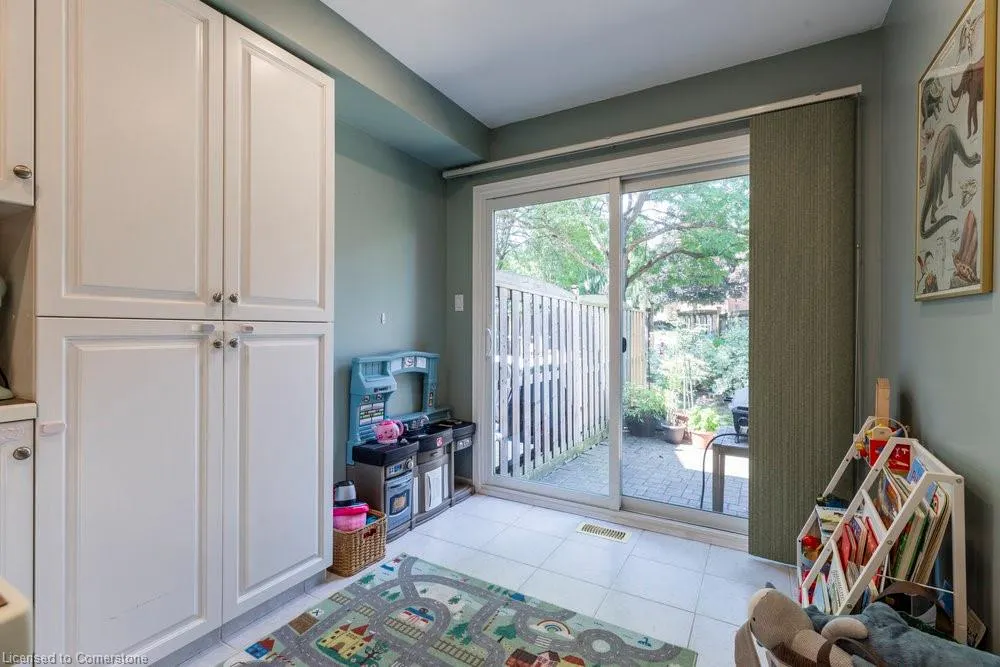 10 Huntingwood Avenue, #20