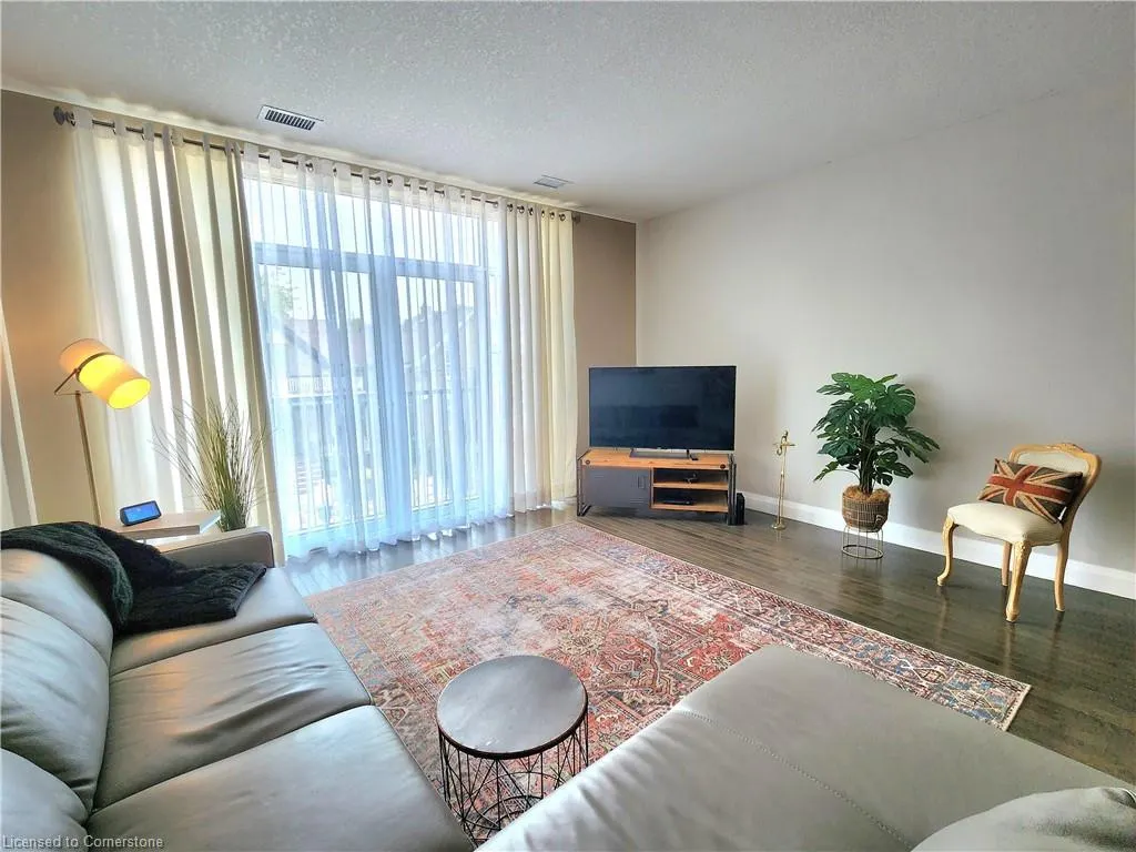 165 Duke Street E, #202