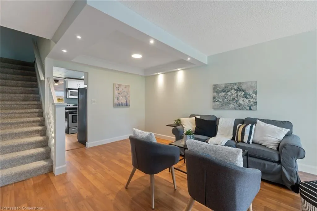 8646 Willoughby Drive, #10