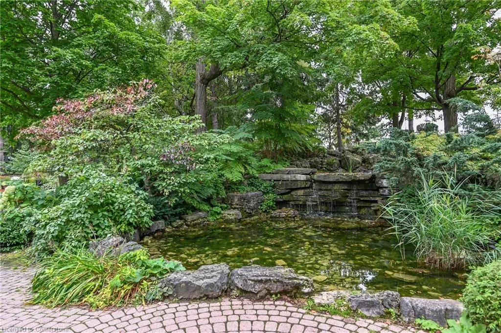 22 Marilyn Drive, #608