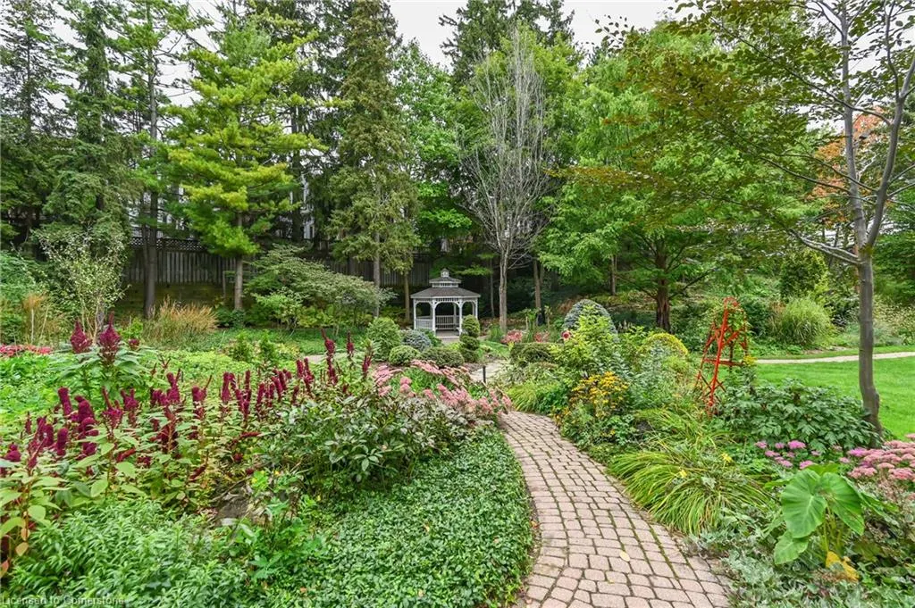 22 Marilyn Drive, #608