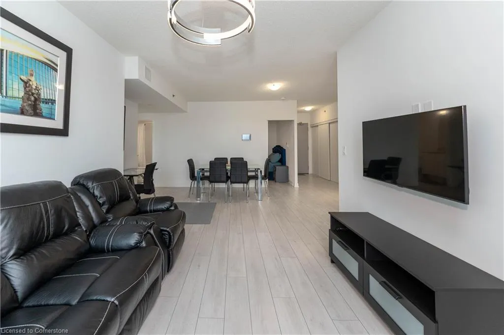 3200 Dakota Common Common, #B317