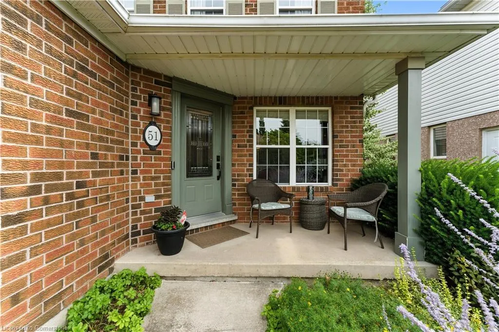 51 Strathroy Crescent
