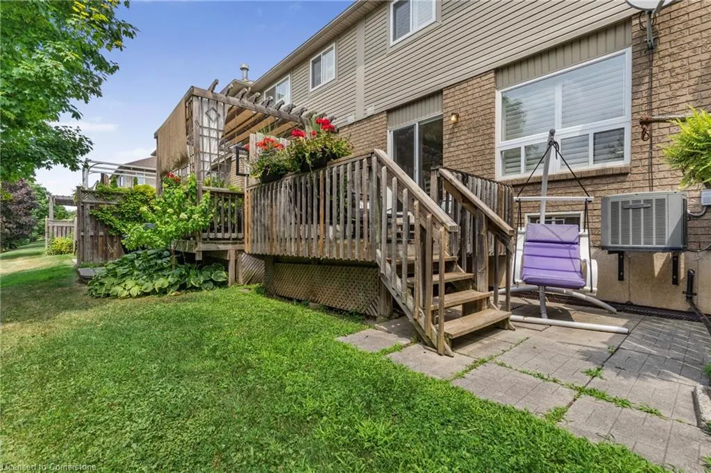 130 Robert Street, #32