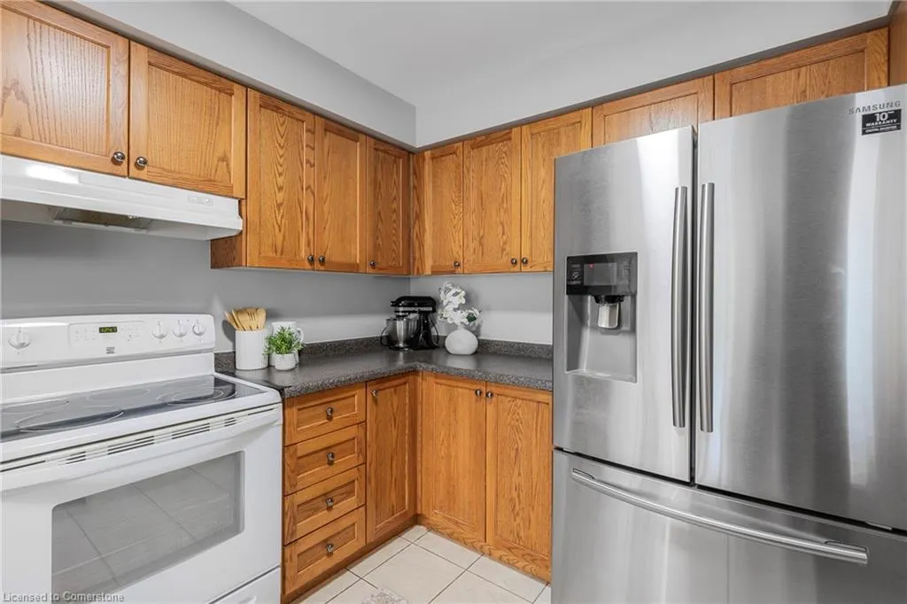 130 Robert Street, #32