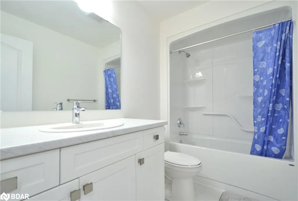 49 Archer Avenue