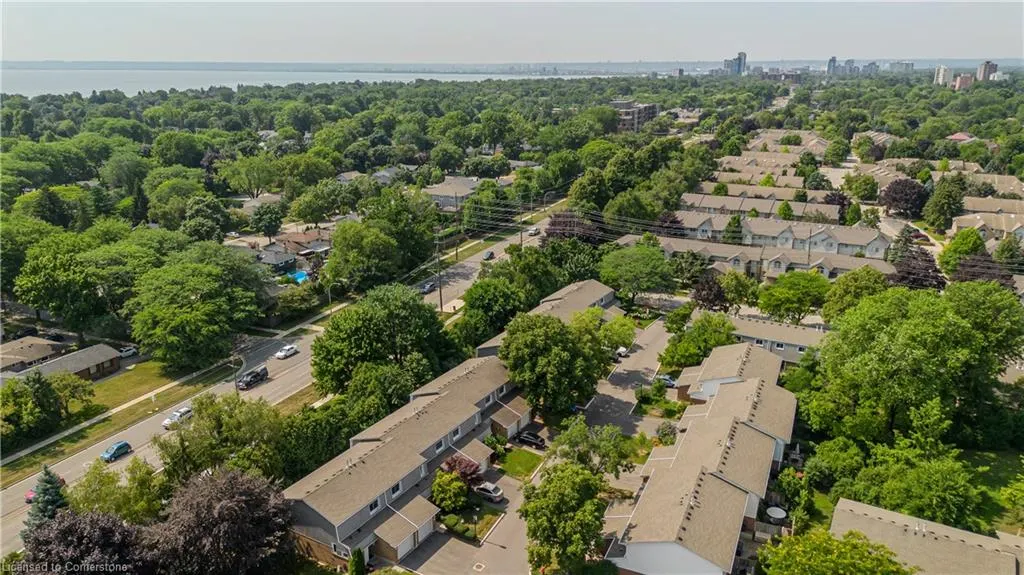 447 Woodview Road, #3