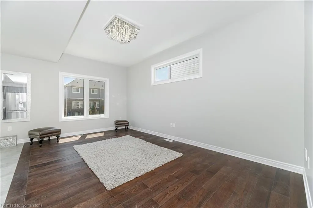 9 Bowman Crescent