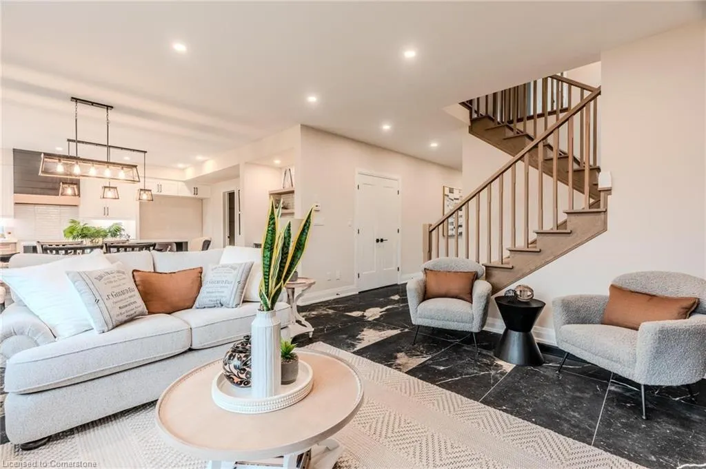 7 Bartlett Avenue