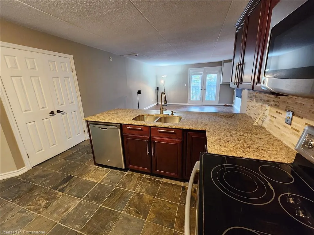 2020 Cleaver Avenue, #212