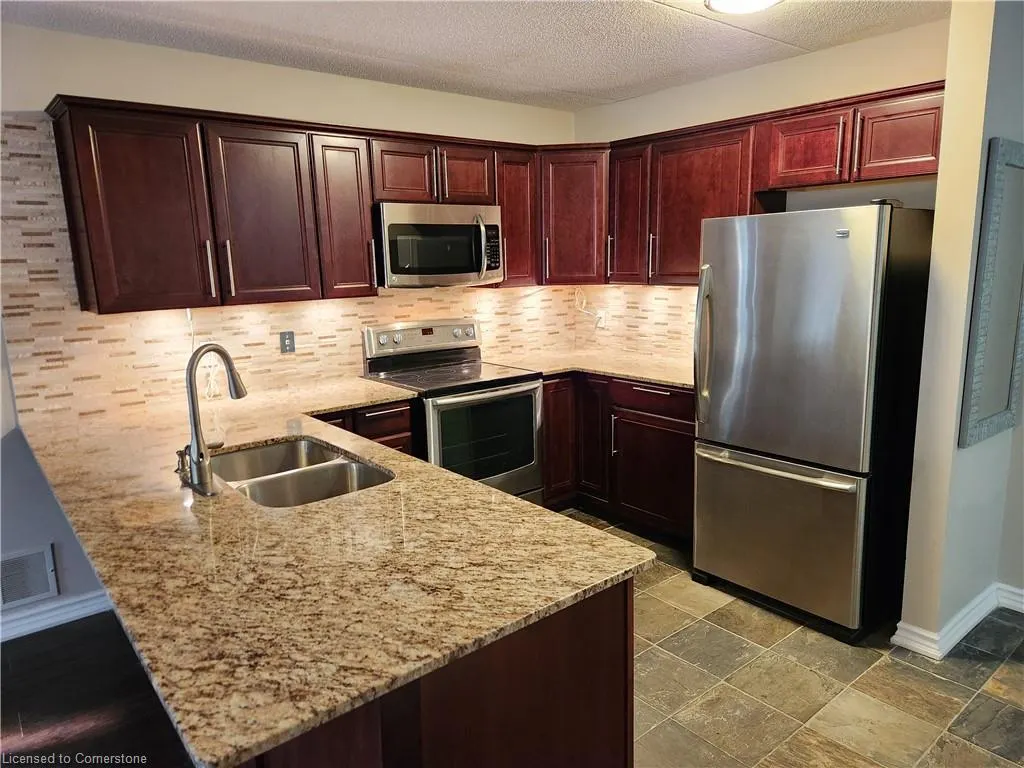 2020 Cleaver Avenue, #212