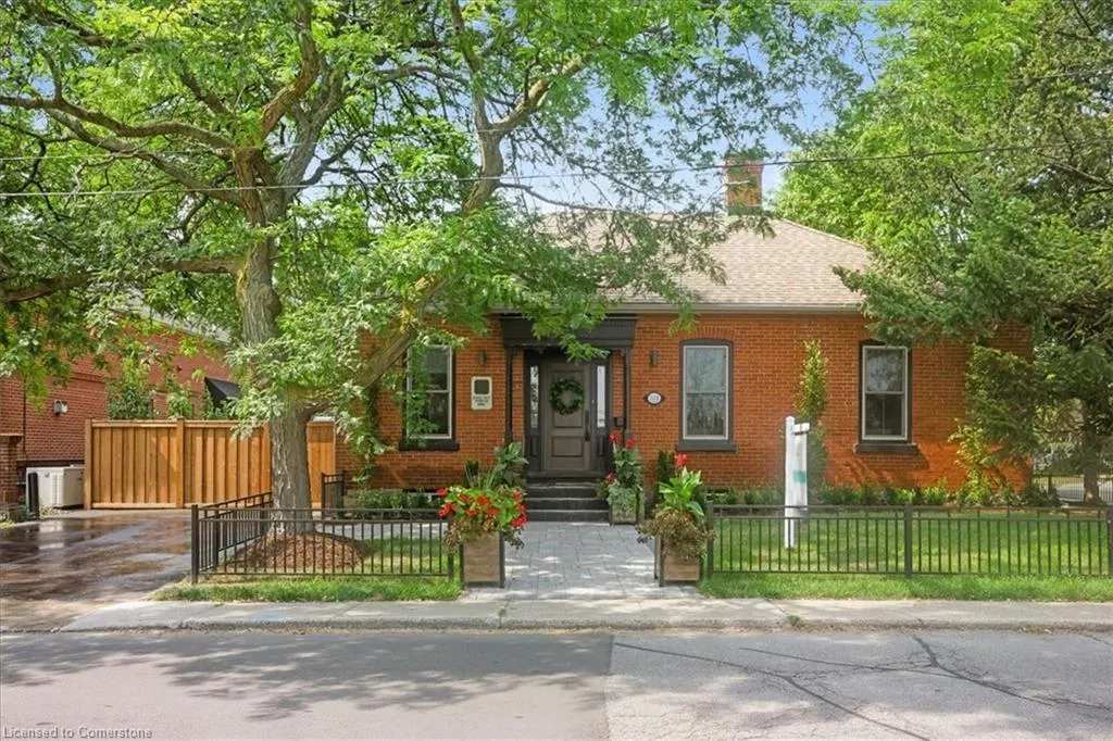 524 Locust Street