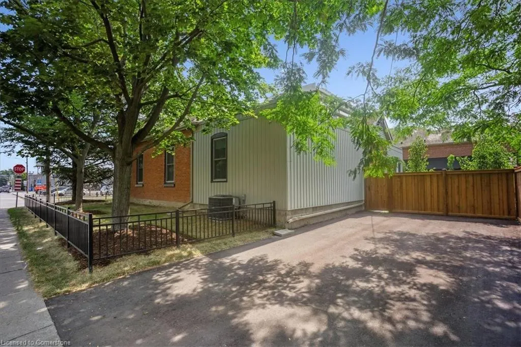 524 Locust Street