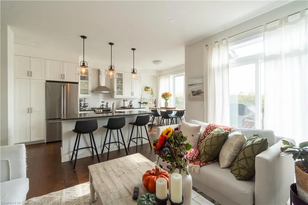 21 Lamb Crescent