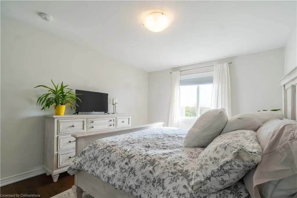 21 Lamb Crescent